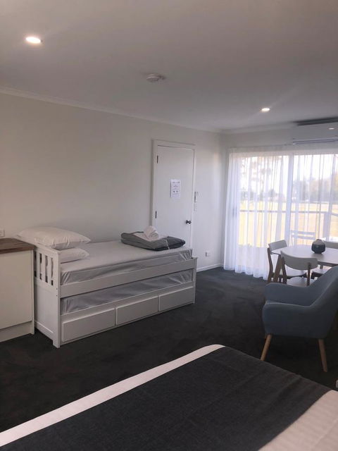 Orford Blue Waters Hotel - Perth Resorts 30