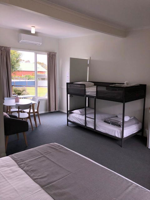 Orford Blue Waters Hotel - Perth Resorts 28