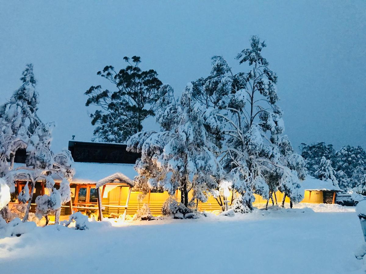 Cradle Mountain TAS Perth Resorts