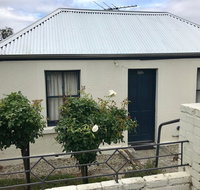 Omaroo House - panoramic water views - Accommodation Perth