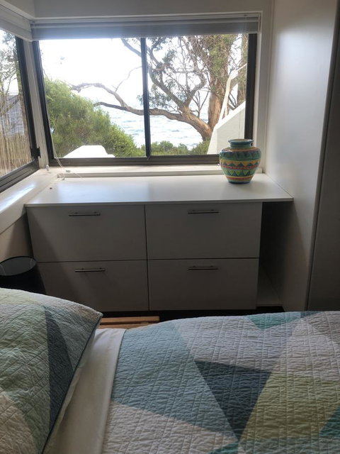 Beachside Taroona With Spa - Perth Resorts 1