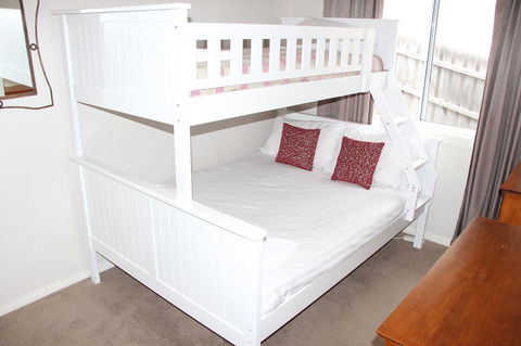 Front Row Beachfront - Accommodation Perth 9