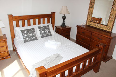 Front Row Beachfront - Accommodation Perth 8