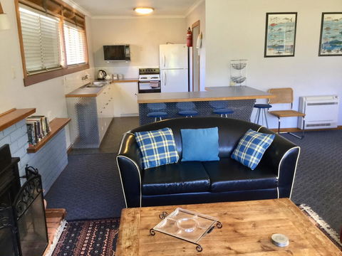 Orford Prosser Holiday Units - Perth Resorts 3