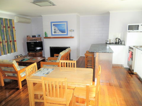 Orford Prosser Holiday Units - Perth Resorts 22