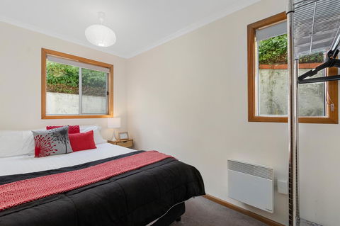 That '70s House - Accommodation Perth 19