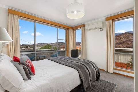 That '70s House - Accommodation Perth 14