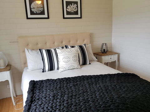 Beach Hut Scamander - Perth Resorts 10