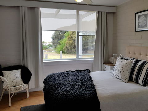 Beach Hut Scamander - Perth Resorts 0