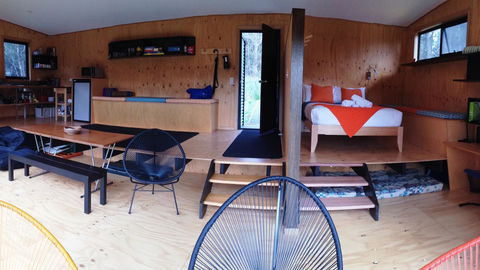 BAY OF FIRES ECO HUT Off Grid Experience At Binalong Bay - Accommodation Perth 8