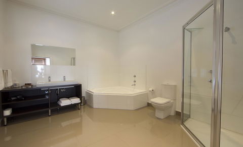 Ikon Hotel - Perth Resorts 2