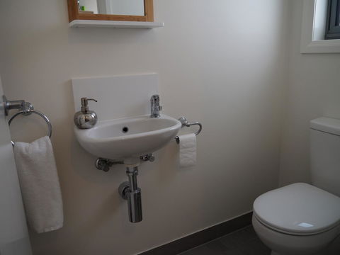 GRANITE BEACH HOUSE @ Bay Of Fires - Perth Resorts 13