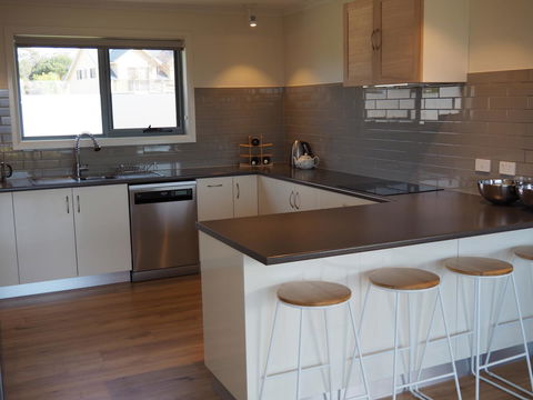 GRANITE BEACH HOUSE @ Bay Of Fires - Perth Resorts 5