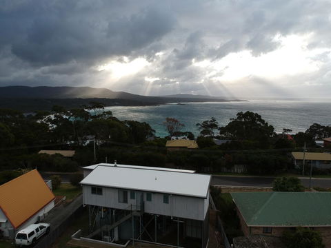 GRANITE BEACH HOUSE @ Bay Of Fires - Perth Resorts 8