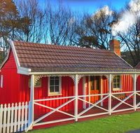 Platypus Playground Riverside Cottage - Accommodation Perth