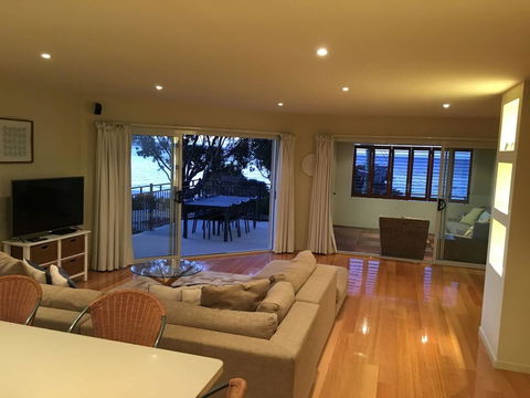 Villa 2 Bay Of Fires - Accommodation Perth 4