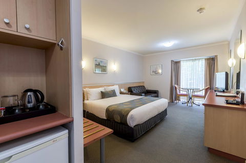 The Waverley International Hotel - Accommodation Perth 0