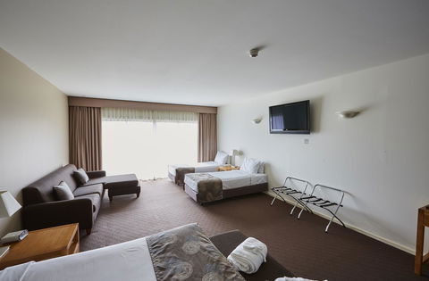 Mornington Hotel - Accommodation Perth 22