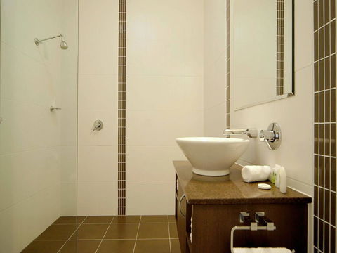 Mornington Hotel - Accommodation Perth 26