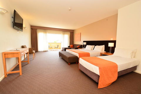 Mornington Hotel - Accommodation Perth 2
