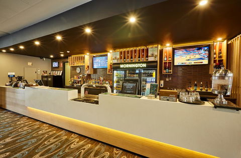 Mornington Hotel - Accommodation Perth 8