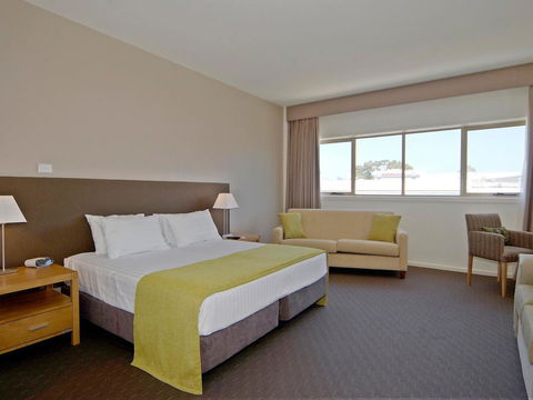 Mornington Hotel - Accommodation Perth 30