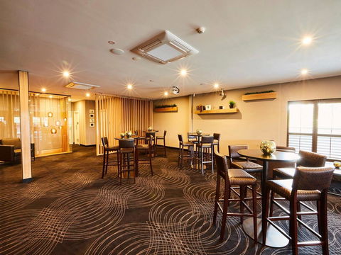 Mornington Hotel - Accommodation Perth 16