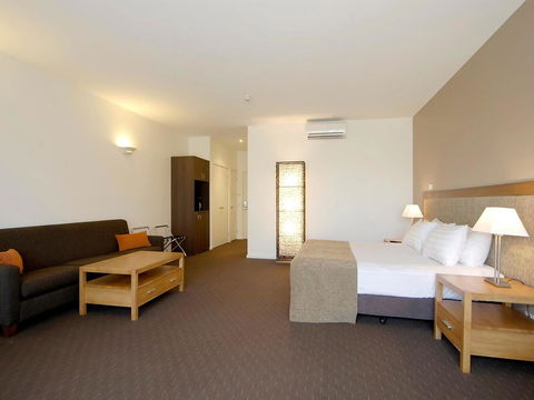 Mornington Hotel - Accommodation Perth 27