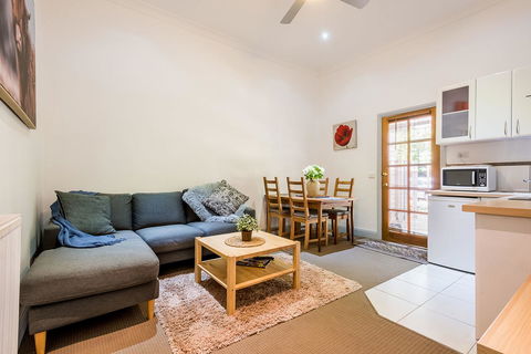 Avalon House - Perth Resorts 18