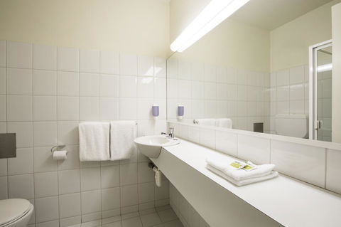 Nightcap At Matthew Flinders Hotel - Accommodation Perth 2