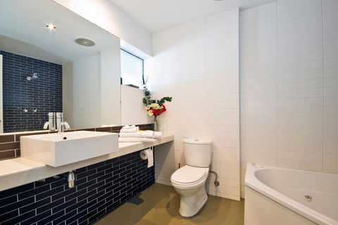 Lorne Bay View Motel - Accommodation Perth 5