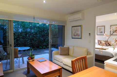 The Victoria Apartments - Accommodation Perth 10