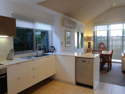 The Victoria Apartments - Accommodation Perth 33