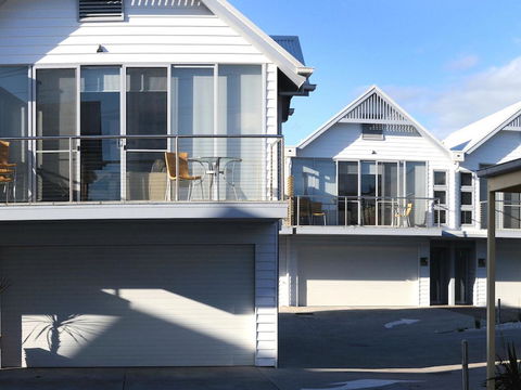 The Victoria Apartments - Accommodation Perth 2