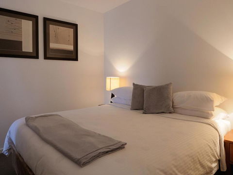 The Victoria Apartments - Accommodation Perth 34