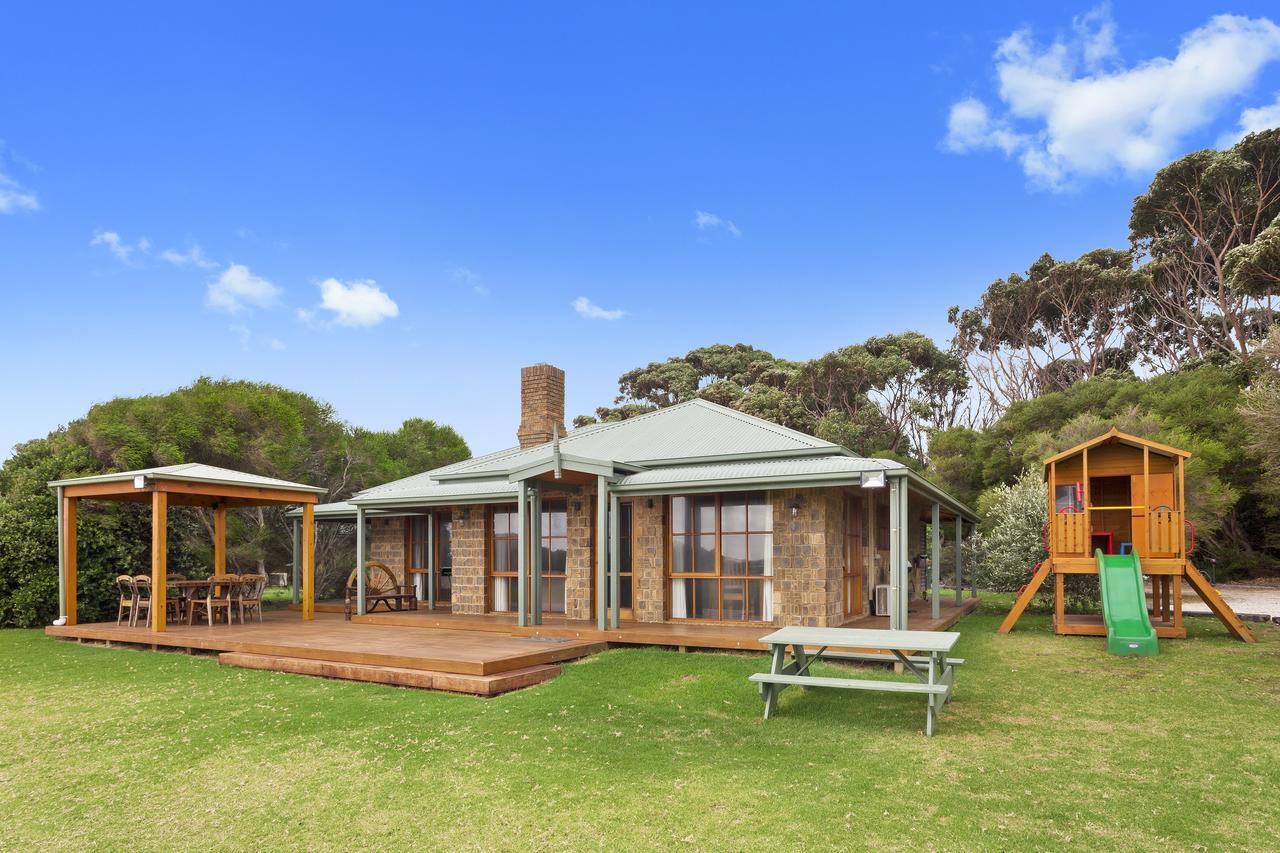 Marengo VIC Accommodation Perth