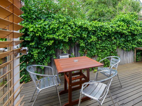 Boutique Stays Sandyside- Sandringham Villa Units - Accommodation Perth 10