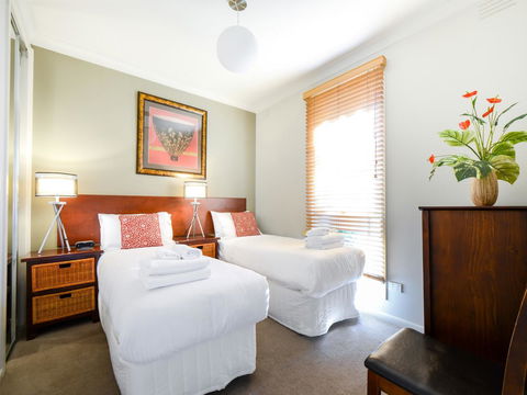 Boutique Stays Sandyside- Sandringham Villa Units - Accommodation Perth 3