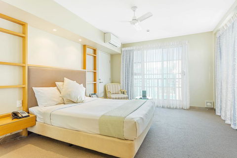 Deep Blue Hotel & Hot Springs - Perth Resorts 43