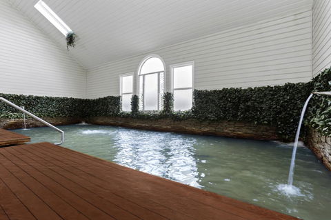 Deep Blue Hotel & Hot Springs - Perth Resorts 12