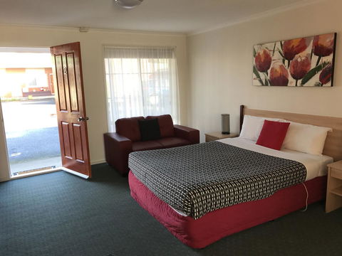 Beachcomber Motel & Apartments - Perth Resorts 1