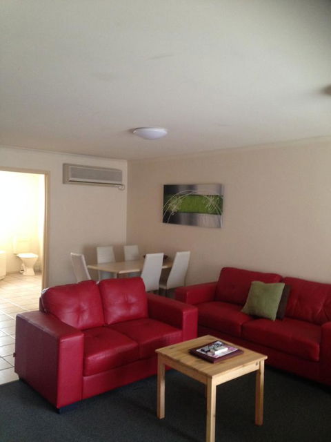 Beachcomber Motel & Apartments - Perth Resorts 15