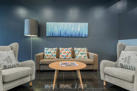 Mantra 100 Exhibition - Accommodation Perth 1