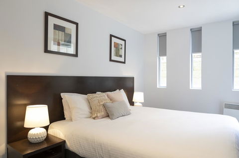 The Dolphin Apartments - Accommodation Perth 9