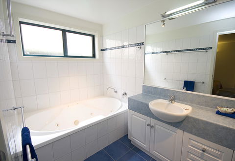 Anchorage Motel & Villas Lorne - Perth Resorts 12