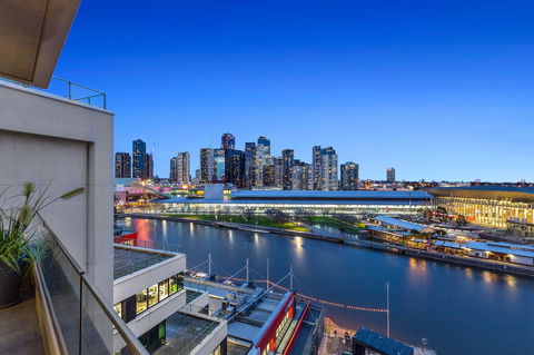 Melbourne Holiday Apartments Flinders Wharf - Accommodation Perth 5