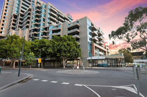 Waterfront Melbourne Apartments - Accommodation Perth 21