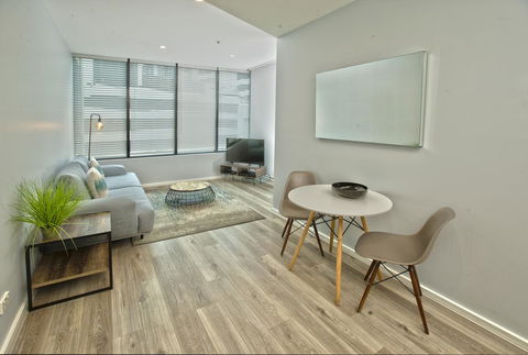 Waterfront Melbourne Apartments - Accommodation Perth 16