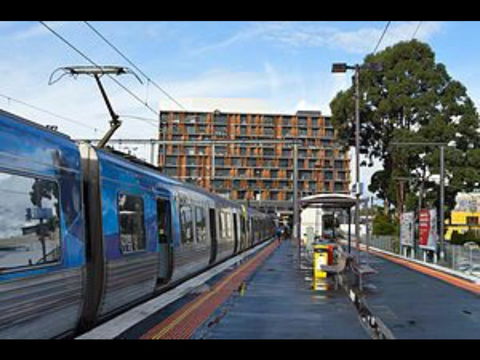 Lovely 5BR Full House In Glen Waverley, Walk To Train, Bus & Shops - Accommodation Perth 18