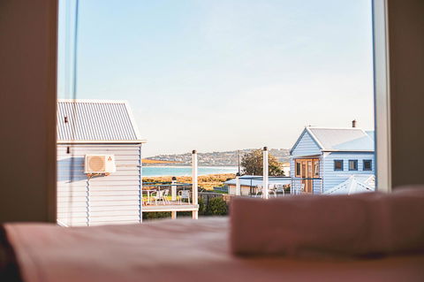 Rayville Boat Houses - Accommodation Perth 17